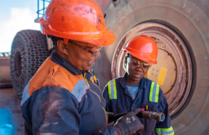 Promouvoir l’égalité des genres dans le secteur extractif: des initiatives par pays membre de l’ITIE