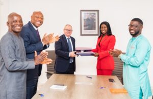 Manganèse de Nayega: Signature de partenariat entre la société britannique Keras Ressources et le Togo pour son exploitation