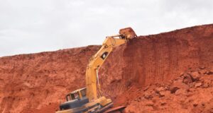 Ministère des Mines : Retrait de 4 autorisations d’exploitation industrielle de substances de carrières