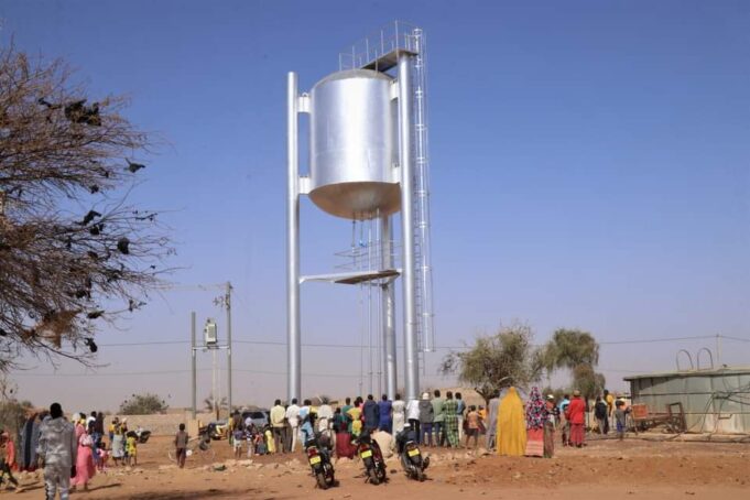 Access to drinking water: IAMGOLD Essakane SA provides 200 million FCFA of water supply infrastructure to the Essakane village site