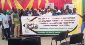 Satisfaction des besoins spécifiques des femmes à travers le FMDL : L’AFEMIB accompagne des femmes et jeunes de 5 communes minières