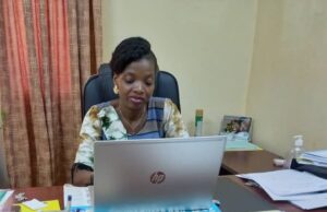 #Femme_dans_le_secteur_minier : KOBYAGDA T.R Estelle épouse DOLLY, une Juriste chevronnée au ministère des mines