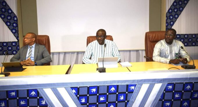 Burkina Faso : 625 milliards FCFA pour le plan 2024-2028 pour l’électrification rurale