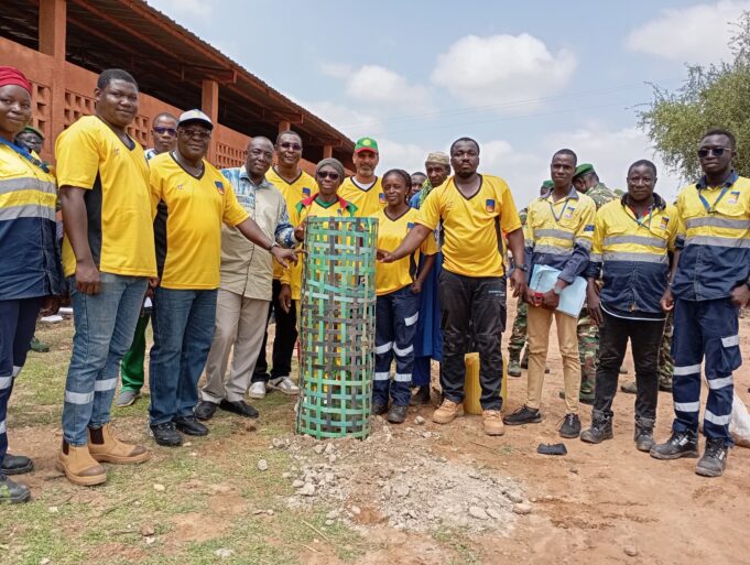 Burkina Faso : 29 000 plants de 18 différentes espèces produits par la Société des Mines de Sanbardo (SOMISA)