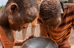 Burkina Faso : Entre 15 à 30 tonnes d’or des mines artisanales fraudées par an