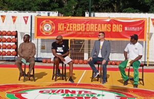 Burkina Faso : Iamgold Essakane SA offre un terrain de basket-ball moderne à l’Université Joseph Ki-Zerbo