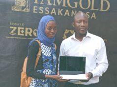 Burkina Faso : Iamgold Essakane SA octroie des bourses d’études à 08 enfants de ses travailleurs