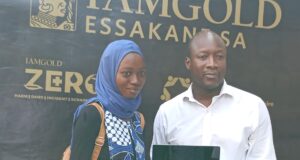 Burkina Faso : Iamgold Essakane SA octroie des bourses d’études à 08 enfants de ses travailleurs