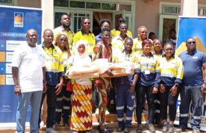 Burkina Faso : La mine de SOMISA octroie 2 bourses parmi les 10 meilleurs bacheliers du Bac 2024 dans la commune de Boudry