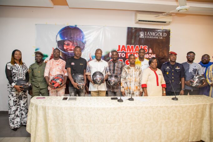 Sécurité routière : IAMGOLD Essakane SA lance la campagne 1 employé 1 casque à moto