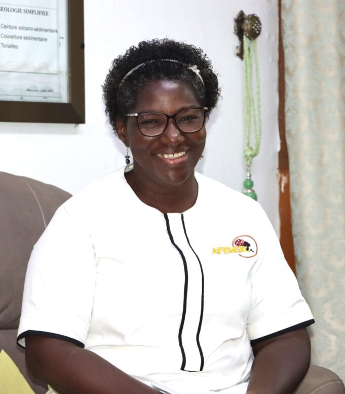 L’AFEMIB souhaite que les femmes puissent bénéficier des opportunités économiques liées aux minéraux stratégiques, selon Lucie Kabré, présidente de l’AFEMIB