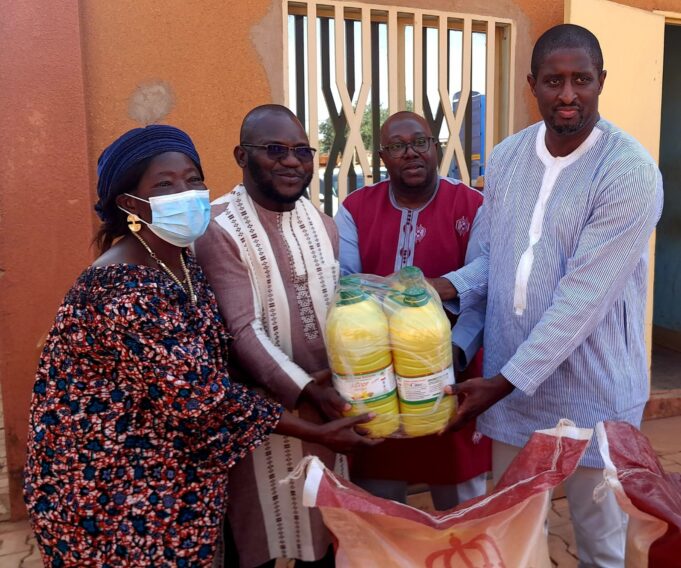 La mine Iamgold Essakane vient en aide aux plus démunis à travers le CONASUR