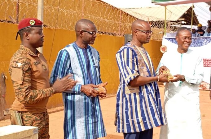 Traitement du charbon fin d’Essakane : 93 kilogrammes d’or remis au gouvernement pour la réserve nationale d’or