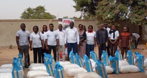 Œuvres sociales : ATS Burkina fait un don de produits alimentaires aux personnes vulnérables