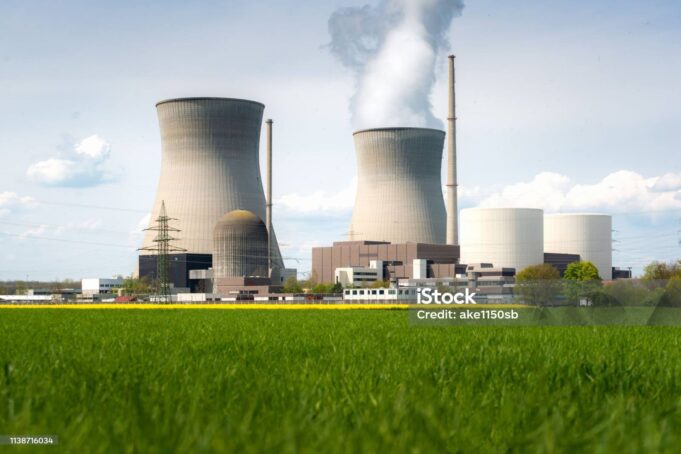 𝐍𝐮𝐜𝐥𝐞́𝐚𝐢𝐫𝐞 : 𝐮𝐧 𝐭𝐨𝐮𝐫𝐧𝐚𝐧𝐭 𝐝𝐞́𝐜𝐢𝐬𝐢𝐟 𝐩𝐨𝐮𝐫 𝐥’𝐢𝐧𝐝𝐞́𝐩𝐞𝐧𝐝𝐚𝐧𝐜𝐞 𝐞́𝐧𝐞𝐫𝐠𝐞́𝐭𝐢𝐪𝐮𝐞 𝐝𝐮 𝐁𝐮𝐫𝐤𝐢𝐧𝐚 𝐅𝐚𝐬𝐨