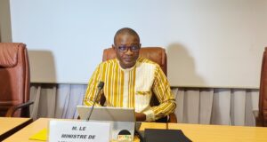 Burkina Faso : Une production industrielle et artisanale de 61,469 tonnes d’or en 2024