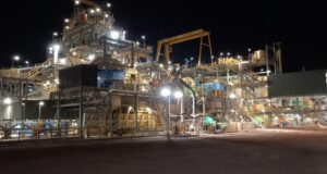 Burkina Faso : La première coulée d’or de la mine de Kiaka aura lieu en octobre 2025