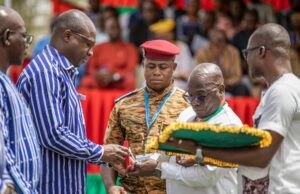 ENAM : Iamgold Essakane honorée par le gouvernement à la cérémonie de sortie des promotions 2021-2023 et 2022-2024 pour sa collaboration avec le gouvernement et sa contribution socio-économique