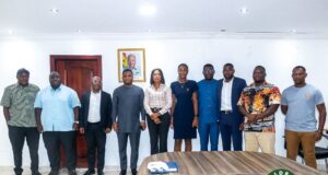 Ghana : Signature d’un accord avec 9 grandes sociétés minières pour acheter 20 % de leur production d’or