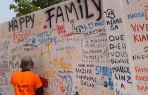 Culture d’entreprise : Les familles des travailleurs visitent la mine à Kiaka