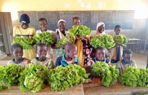 Education environnementale : La mine d’IAMGOLD Essakane SA soutient l’implantation de jardins scolaires