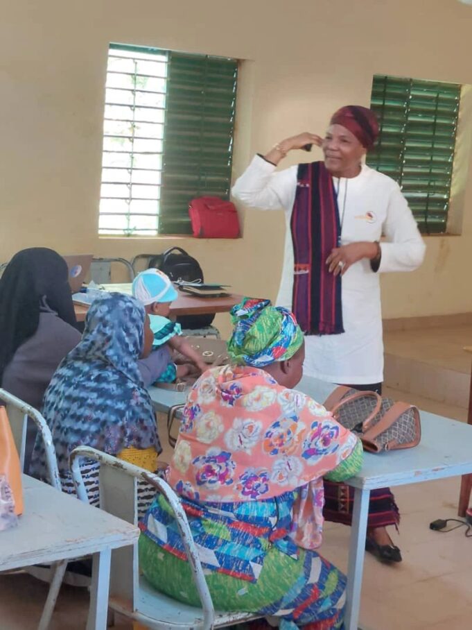 #Genre, #leadership_féminin et #gouvernance_locale: L’expertise de AFEMIB sollicitée pour renforcer les capacités des acteurs communaux à Gaoua et Houndé