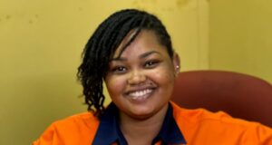 « Je souhaite créer ma propre structure qui alliera expertise minière, environnement et bien-être communautaire », Kiello Gani Aissata Djamila, étudiante en Mines et Carrières