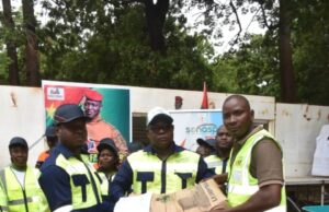 Burkina Faso: Le personnel de la Sonasp fait un don de 15 tonnes de ciment à Faso Mébo