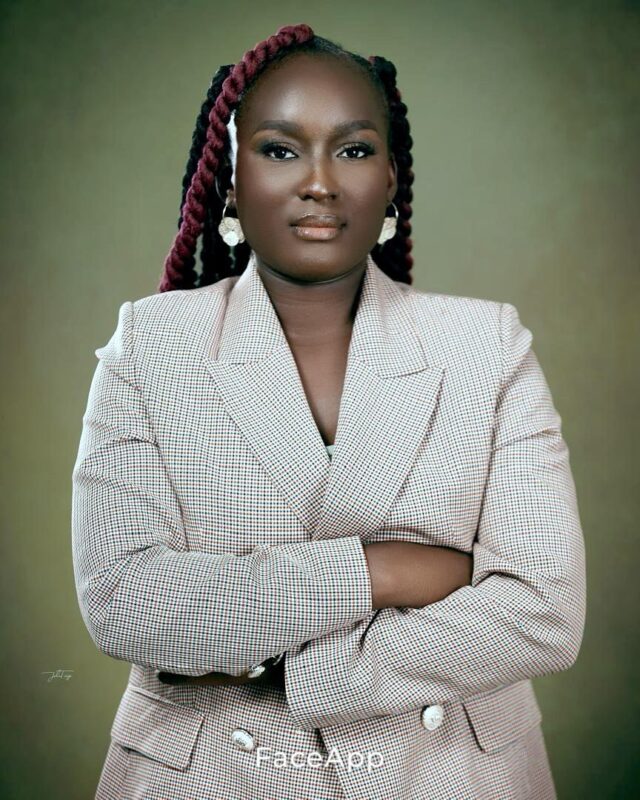 Secrétaire à la Communication et à l’information Mlle LOMPO Tilmiadi Jamilatou Nathalie