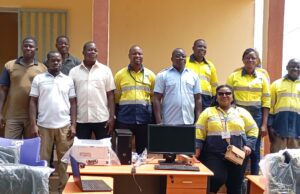 Burkina Faso : La mine de SOMISA offre du matériel bureautique au Service de l’Agriculture