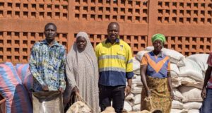 Burkina Faso: La SOMISA SA dote 14 ménages vulnérables en kits d’élevage à Boudry