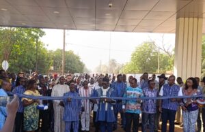 Burkina Faso : Essakane SA offre une façade flamboyant neuve à l’École Nationale d’Administration et de Magistrature (ENAM)