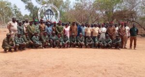 Burkina Faso : Immersion patriotique pour les agents du ministère des Mines et de la SONASP au Centre national d’entraînement Commando (CNEC)