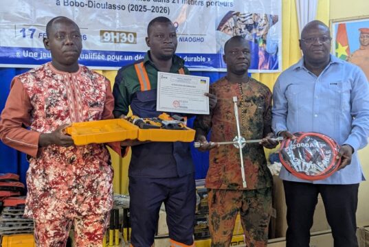 Formation professionnelle : La mine de Kiaka forme et installe 180 jeunes affectés par son projet minier dans 21 métiers